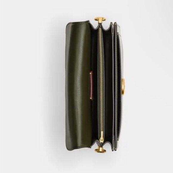 NWT Coach Olive Leather Shoulder Bag with Gold Accents - Picture 4 of 5